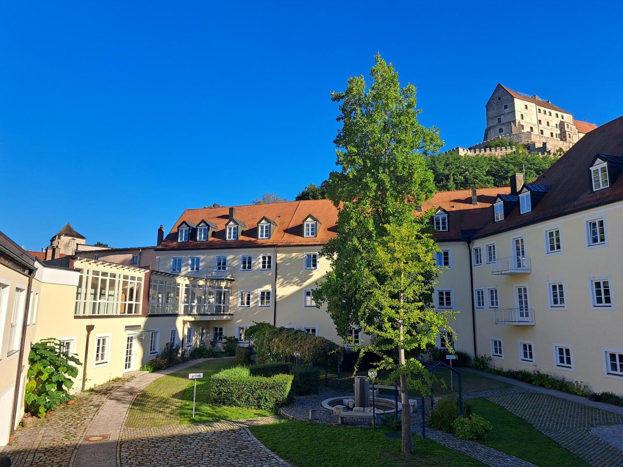 Hotel Haus Der Begegnung Heilig Geist Burghausen Exterior foto